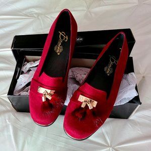 Beacon Trish Tassel Slip on Loafer - Burgundy 7 New in Box FREE SHIPPING TODAY